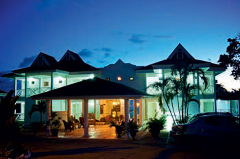 Bacolet  Beach  Club  Entrance After  Sun  Set 1  201009211554552