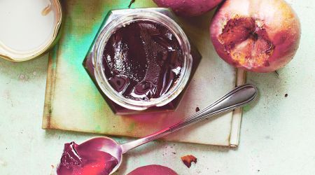 14Orchardbook Medlarjelly