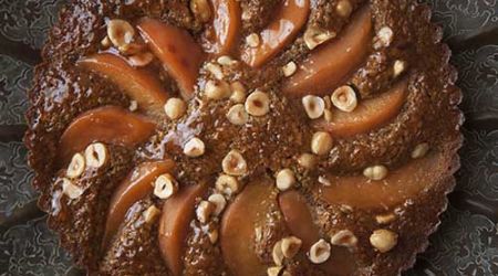 Quince and hazelnut torte